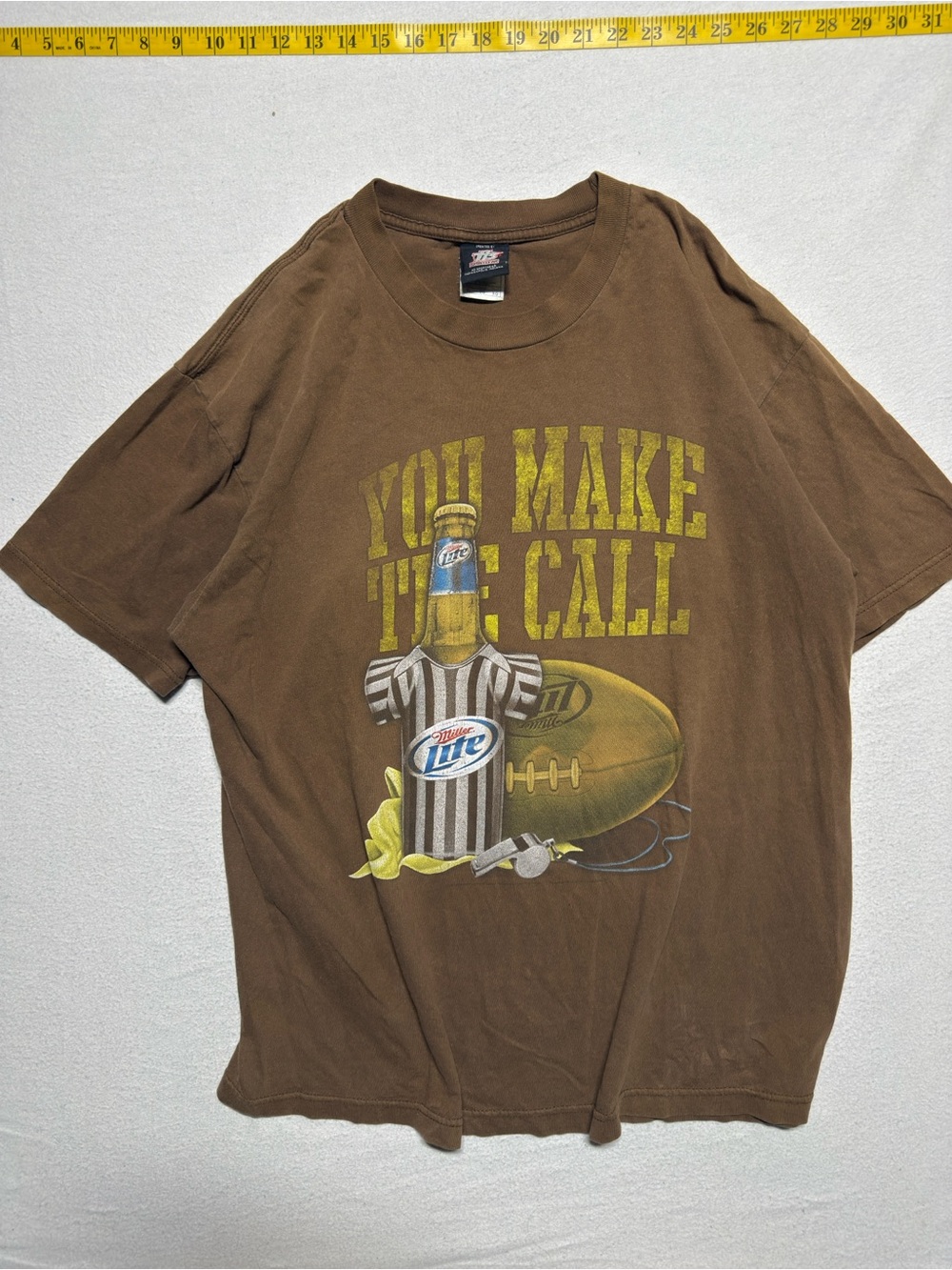 Budweiser Spokesman T-Shirt Graphic T-Shirt Brown XL vintage y2k